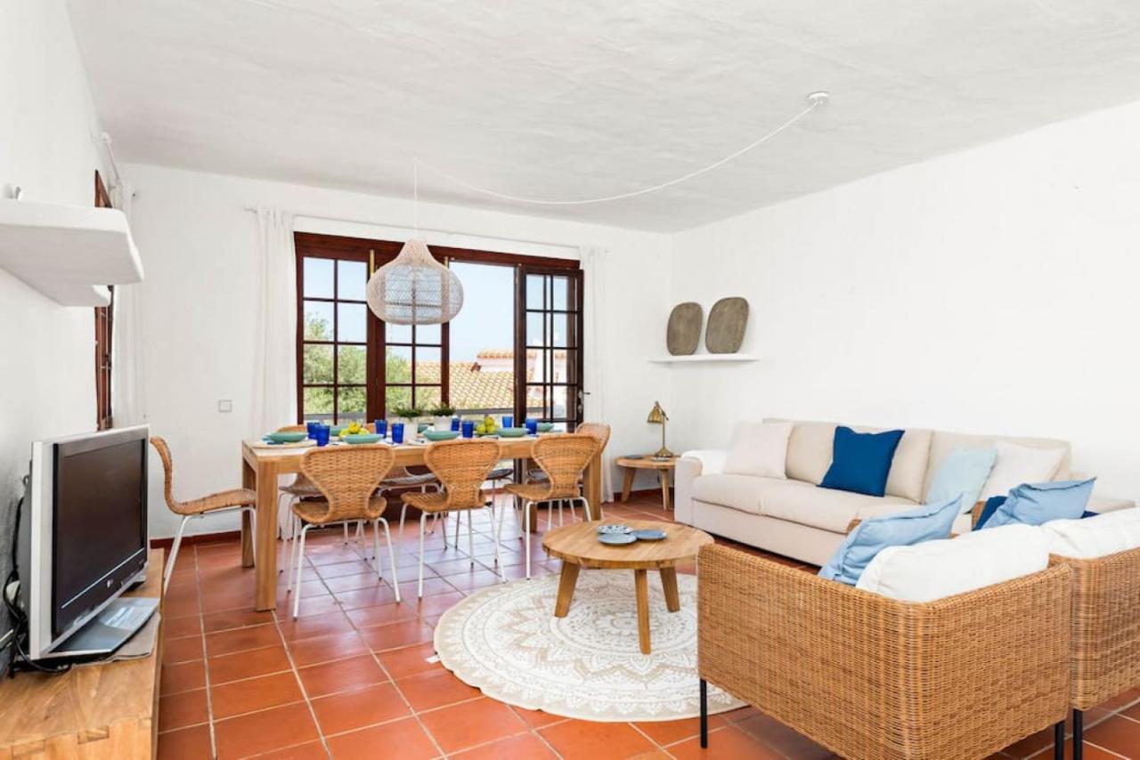 Sunset Tirant Apartment Fornells  Bagian luar foto